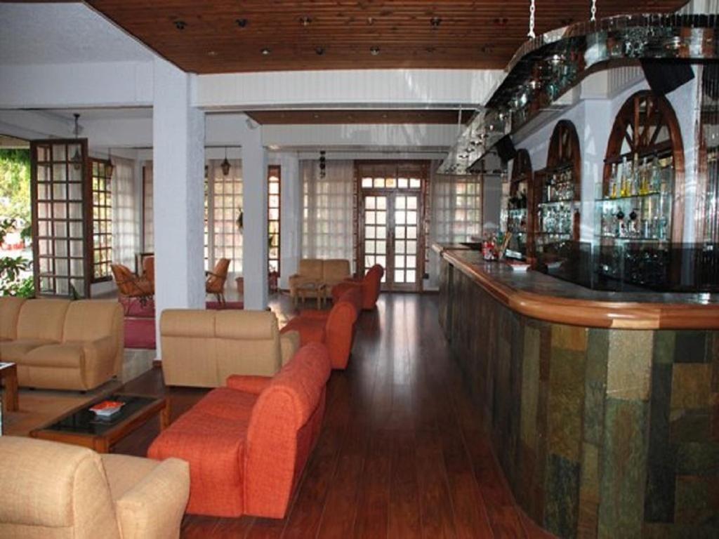 Taradella Hotel Alissos Экстерьер фото