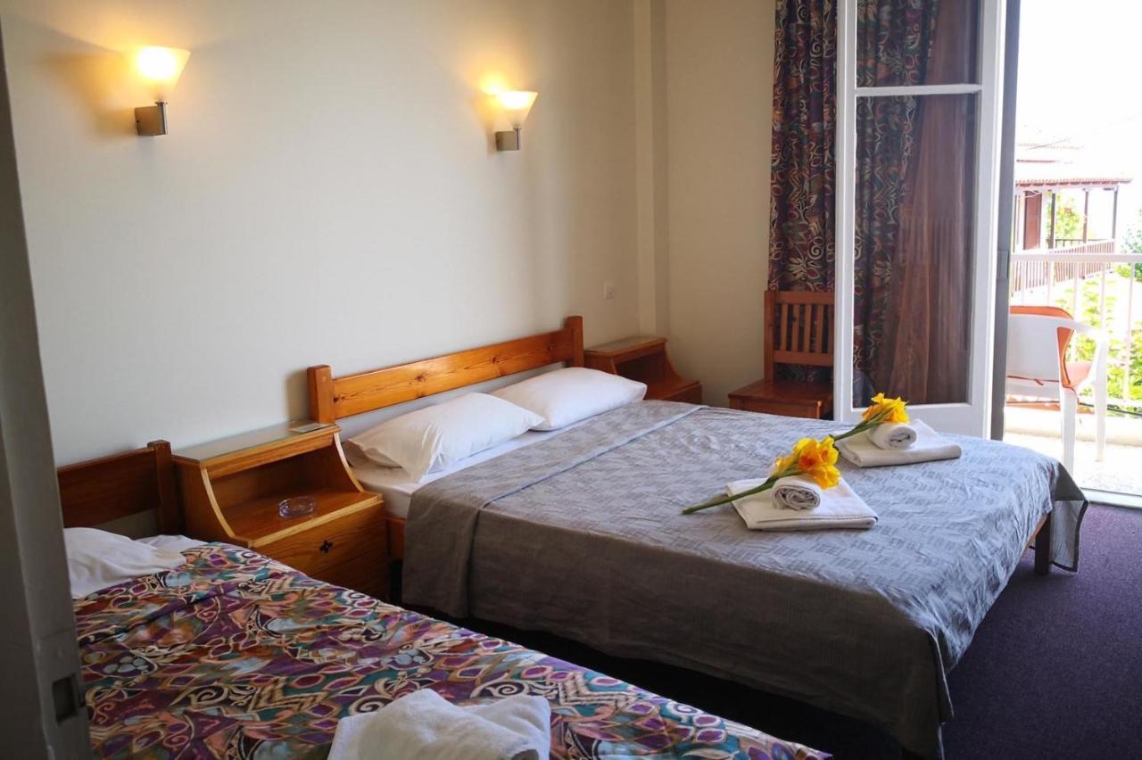 Taradella Hotel Alissos Экстерьер фото